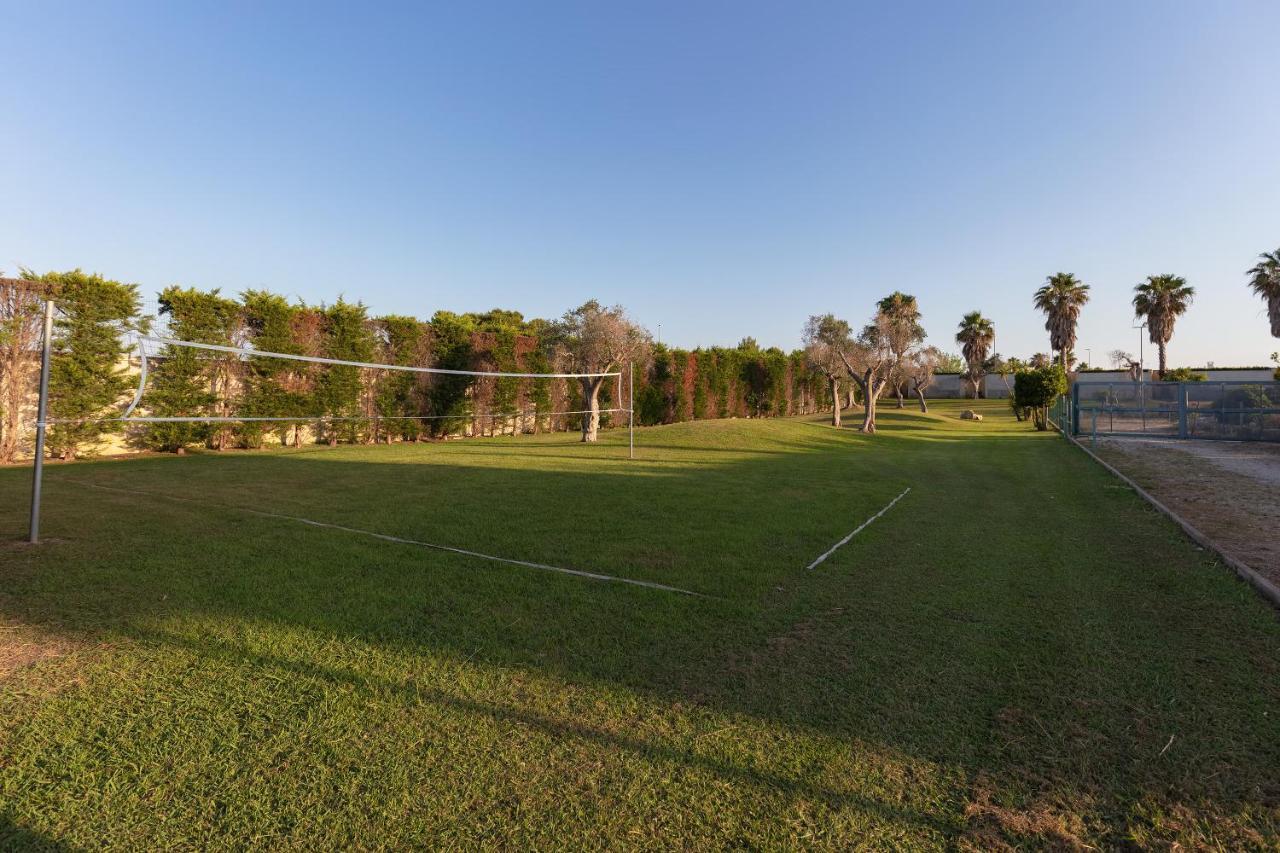 Bed & Breakfast Giardini Di Marzo Lecce Bagian luar foto