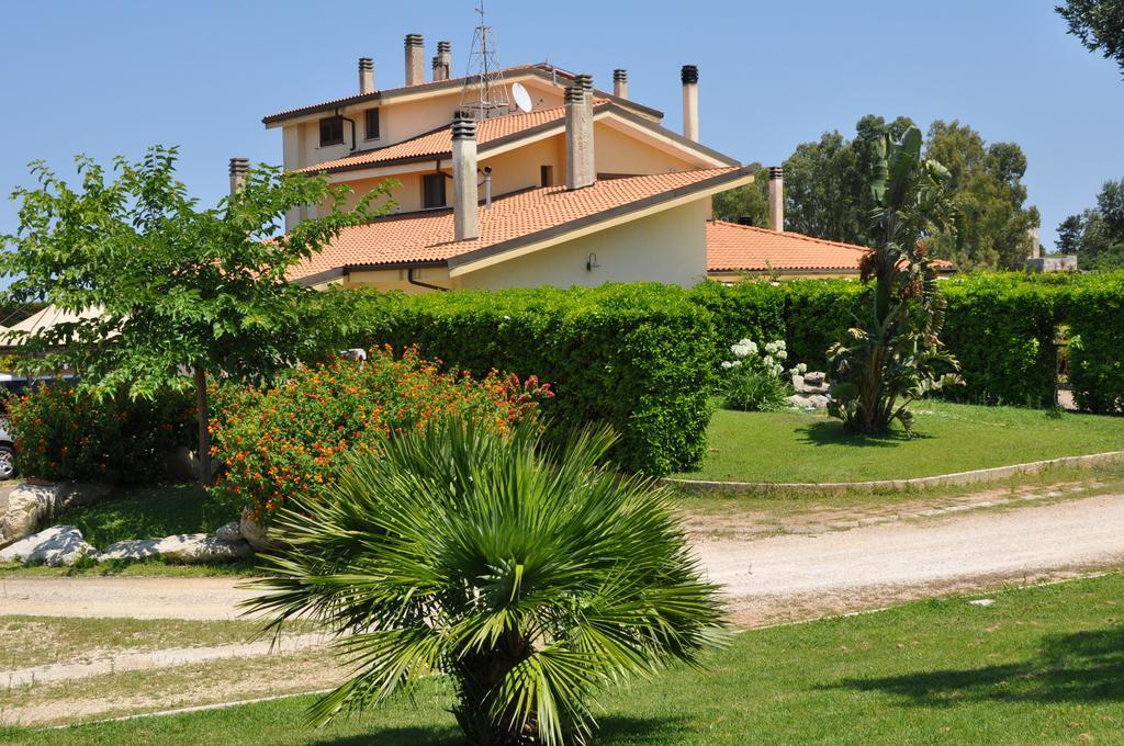 Bed & Breakfast Giardini Di Marzo Lecce Bagian luar foto