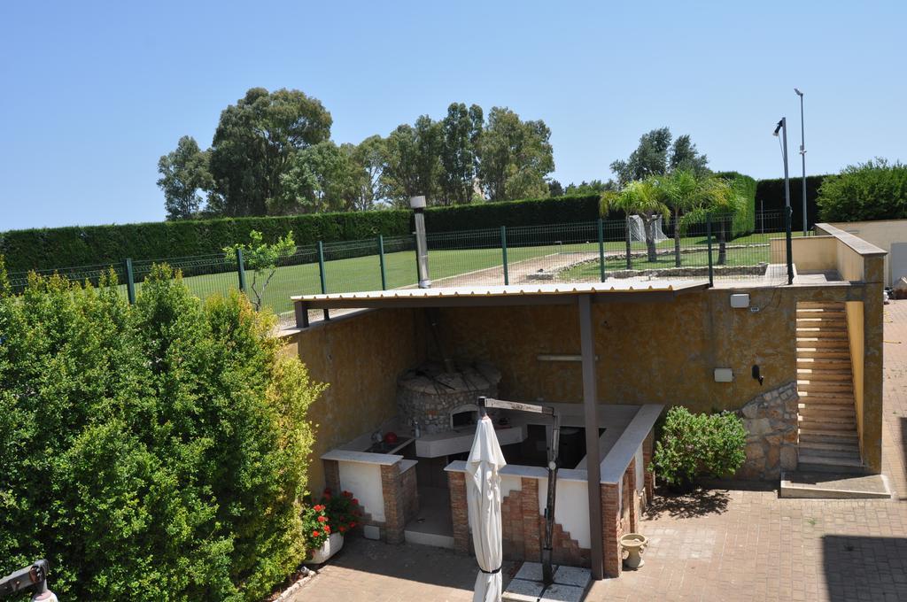 Bed & Breakfast Giardini Di Marzo Lecce Bagian luar foto