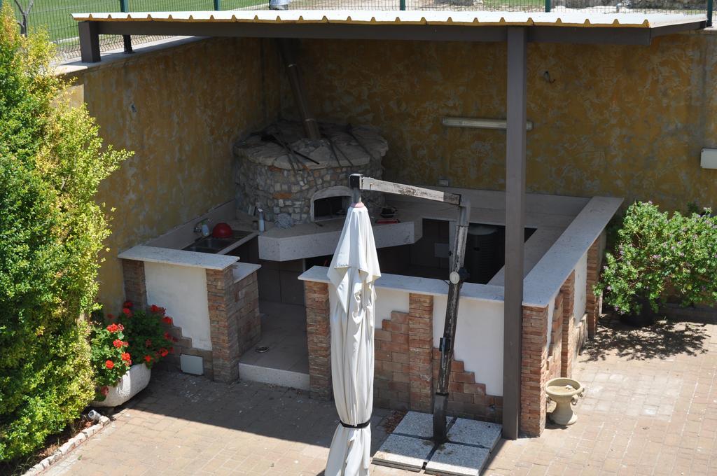 Bed & Breakfast Giardini Di Marzo Lecce Bagian luar foto