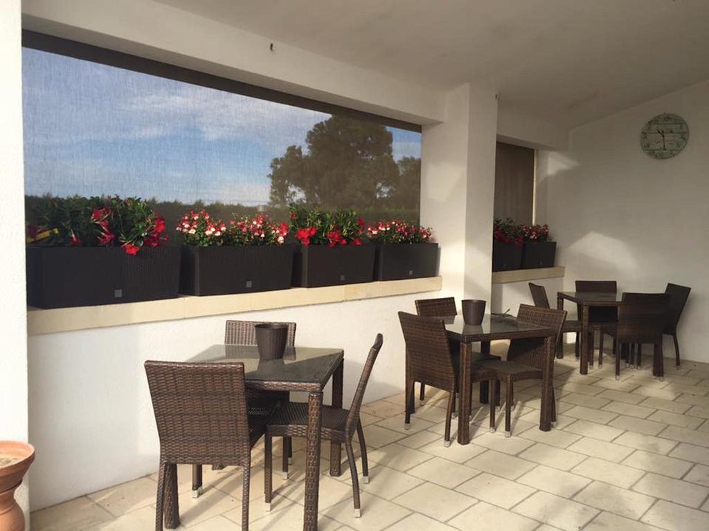 Bed & Breakfast Giardini Di Marzo Lecce Bagian luar foto