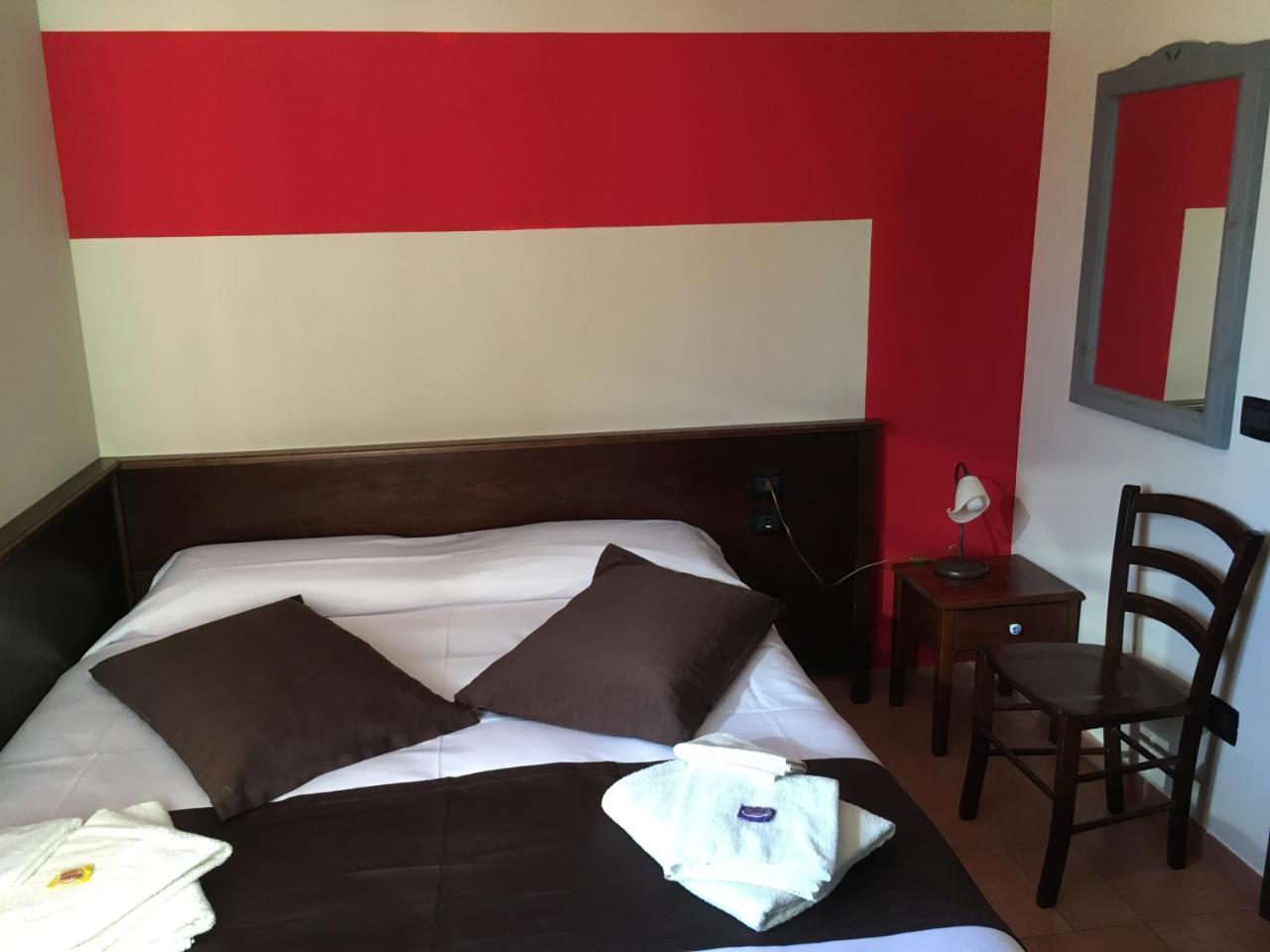 Bed & Breakfast Giardini Di Marzo Lecce Bagian luar foto