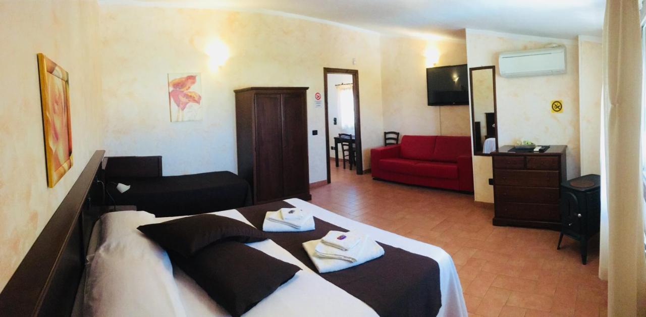 Bed & Breakfast Giardini Di Marzo Lecce Bagian luar foto