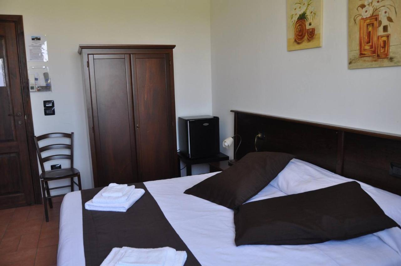 Bed & Breakfast Giardini Di Marzo Lecce Bagian luar foto